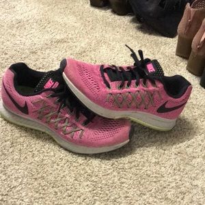 Barely worn Nike Zoom Pegasus 32